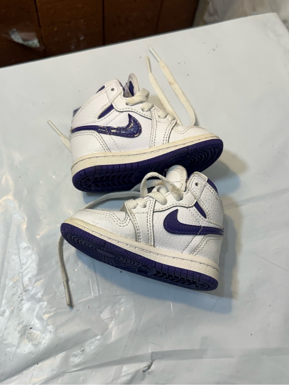 Air Jordan 1 Retro High OG TD Court Purple boys shoes size 4C